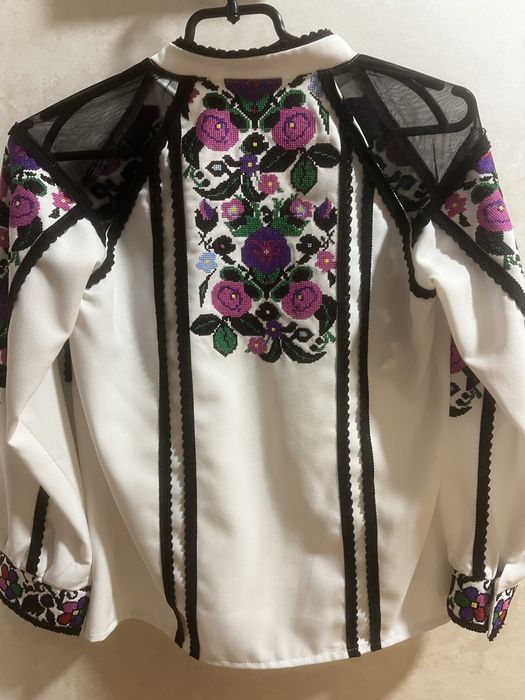 Розпродаж вишиванки!