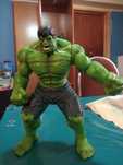 Boneco Hulk interactivo
