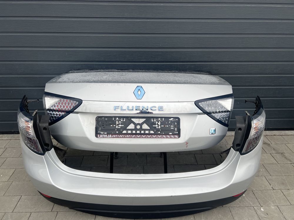 Кришка багажника бампер ліхтарі Renault Fluence Флюєнс
