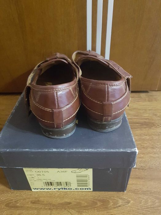 Buty skórzane 36,5