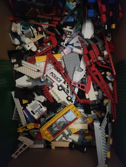 LEGO sortido de peças