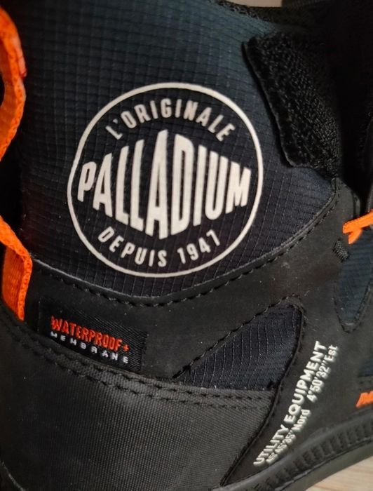 Palladium trapery lekko ocieplane  39/40