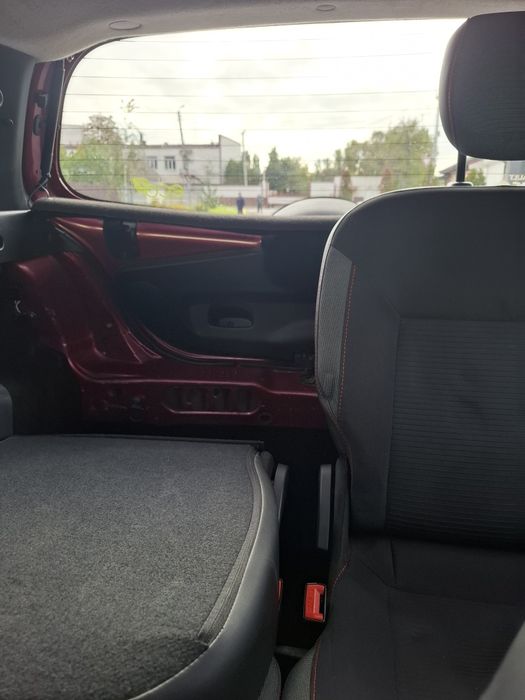 Авто Renault Twingo 2013 2 покоління
