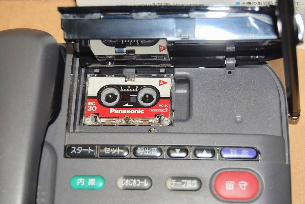 Лентопротяжный механизм для микрокассет с электронным управлением