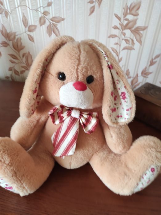 Мяка іграшка зайчик