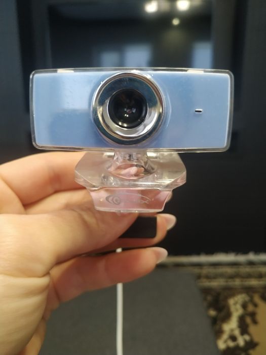 Продам веб-камеру для компьютера