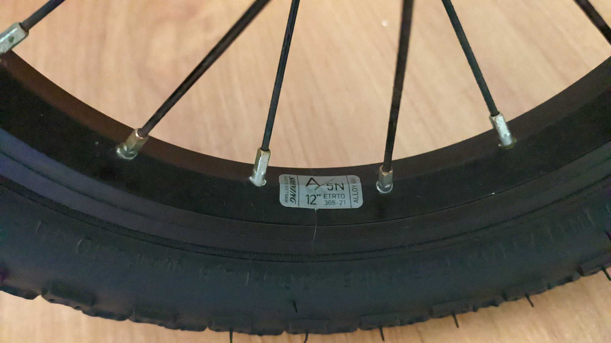 Bicicleta de equilíbrio Winora Rage 12 (2-4 anos)