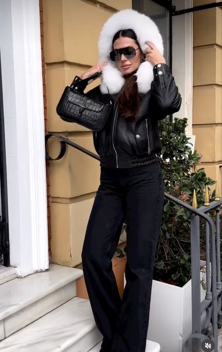 Куртка женская кожаная с мехом песца