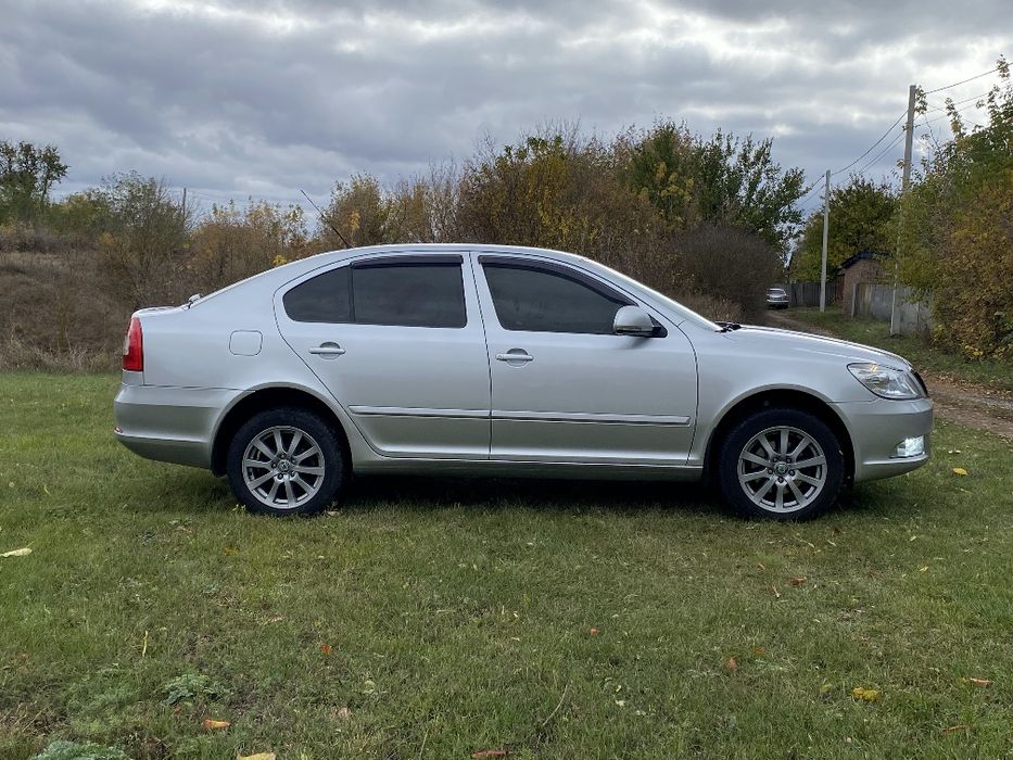 Офіційна Skoda Octavia 1.6 2010 рік