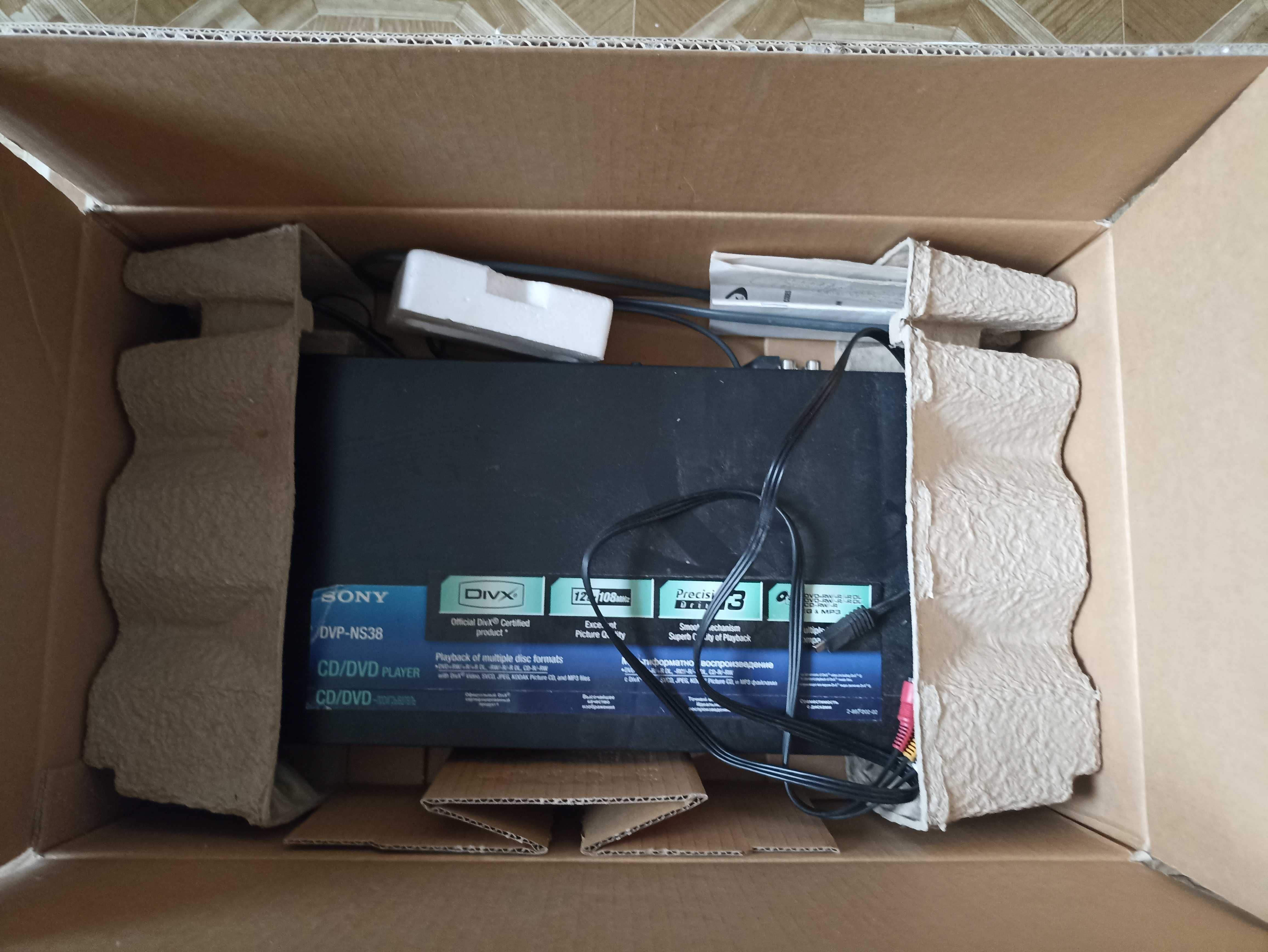 DVD програвач Sony dvp ns 38