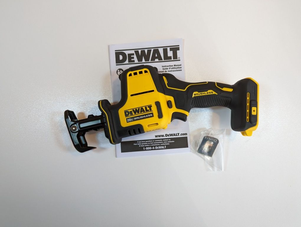 DeWALT DCS369 ATOMIC 18/20V Безщіткова шабельна сабельна пила