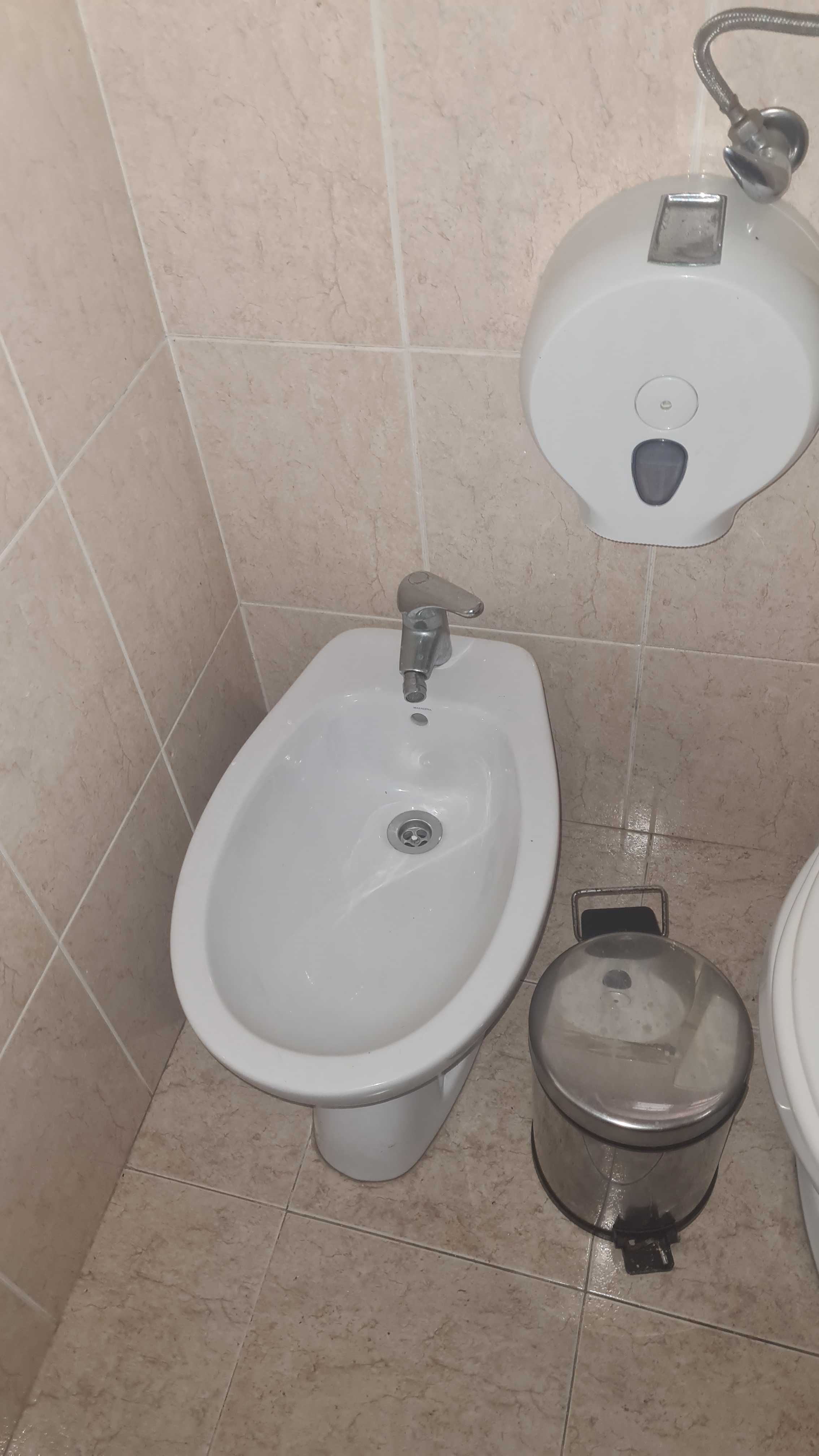 Lavatório,  Bidé,  sanita, urinol,preço,  como novas