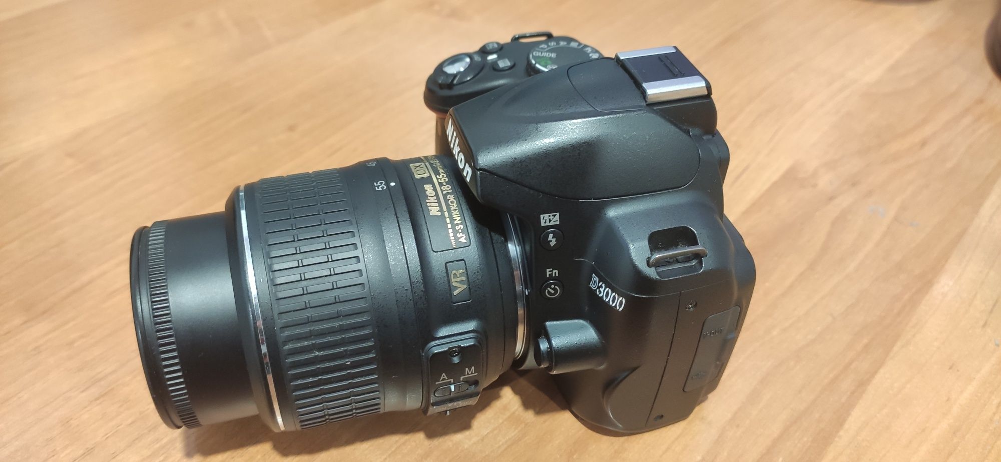 Продам фотоапарат Nikon d3000