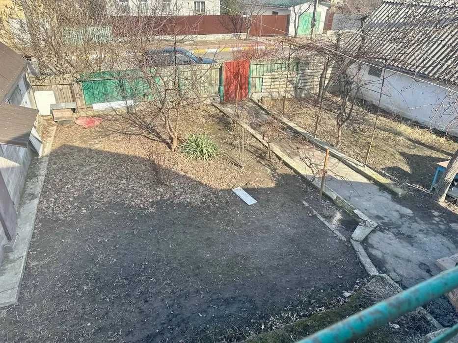 Продам будинок с.Святопетрівське.Горище,криниця,6 соток,газ
