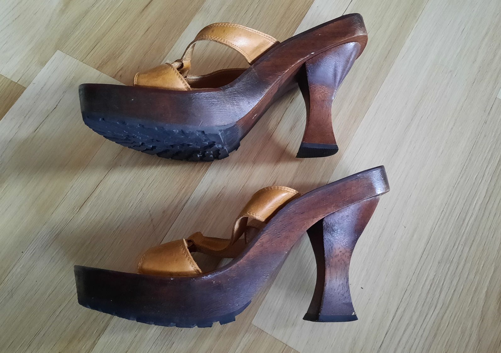 Franciely Herrera sandals  Odjazdowe damskie drewniane sandały 39 sexy