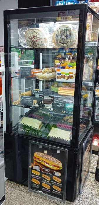 Оренда/продаж кондитерської вітрини