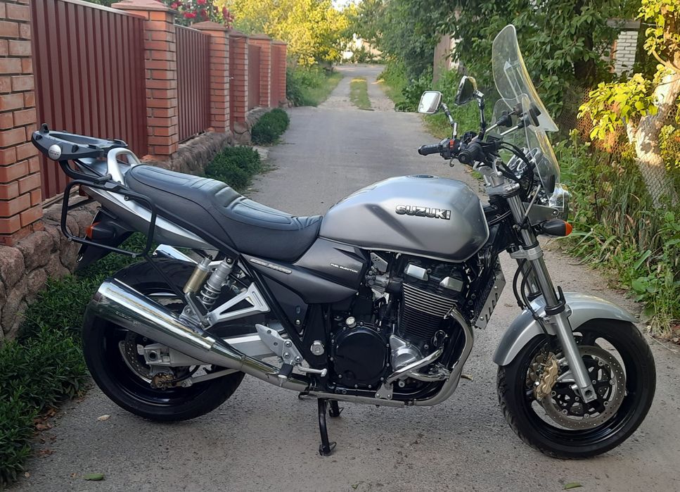 Suzuki GSX 1400  [ не хонда ямаха кавасакі )