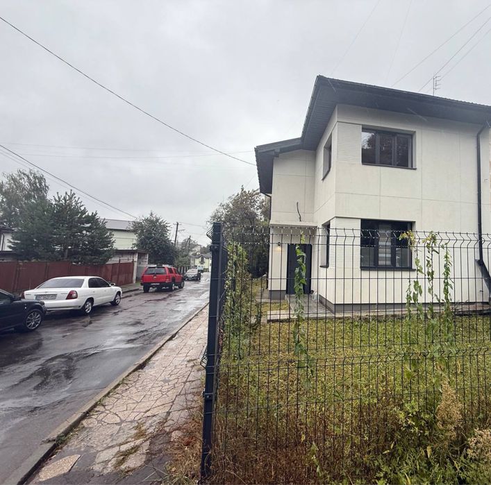 Продаж будинку м.Львів, вул. Дунайська 6а