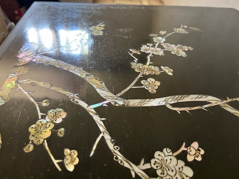 Cómoda Chinesa/Japonesa incrustada