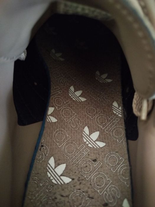 Кросівки Adidas Hamburg в гарному стані розмір 42устілка 27