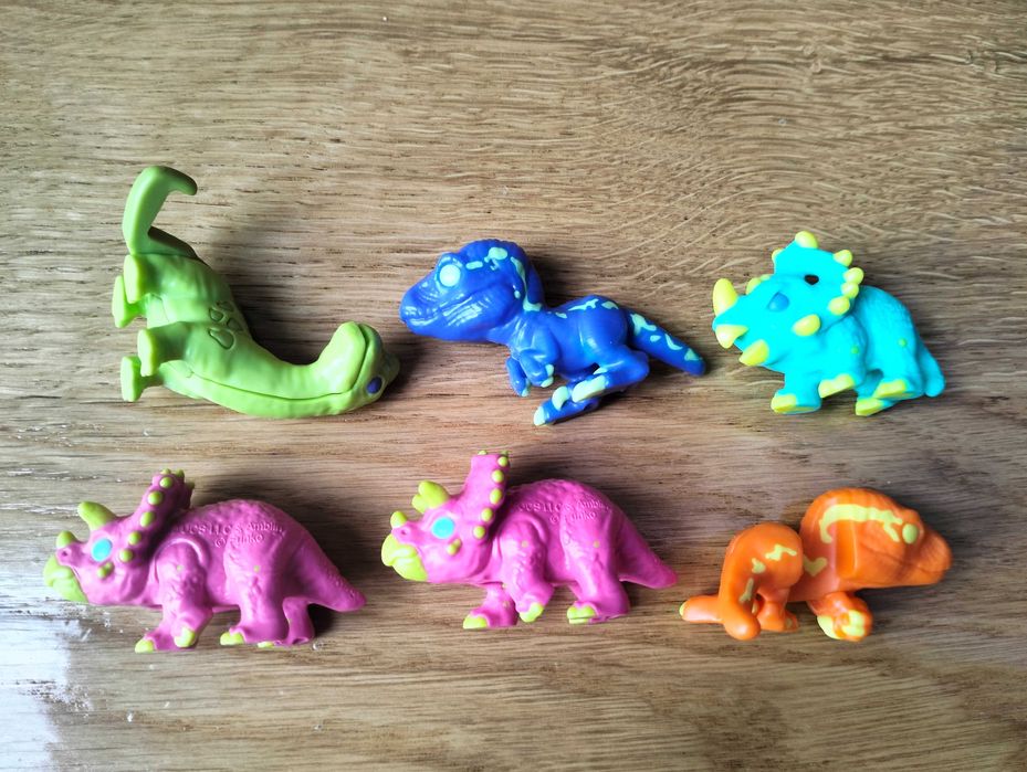 Кіндер Джой ( Kinder Joy ) Jurassic World ціна за всі