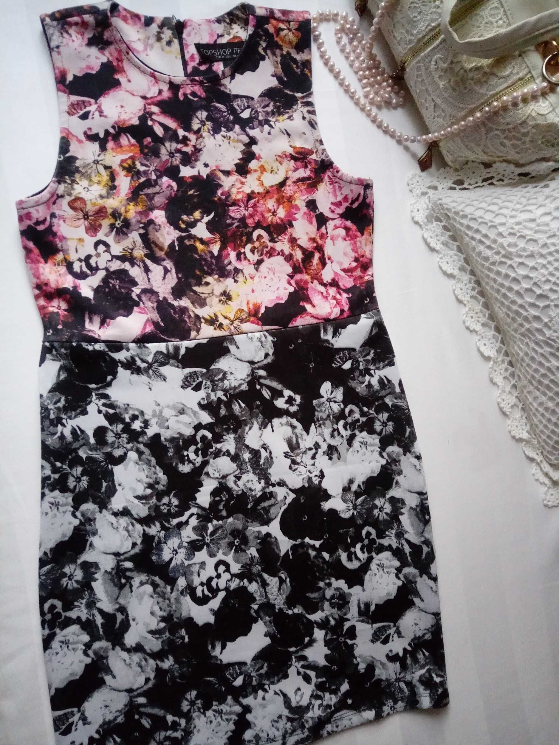 Topshop ołówkowa sukienka print kwiaty róż szara czarna mini XS S