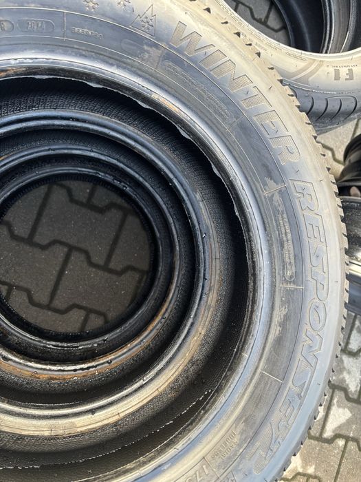 Komplet opon zimowych 175/65 R15 Dunlop jak nowe