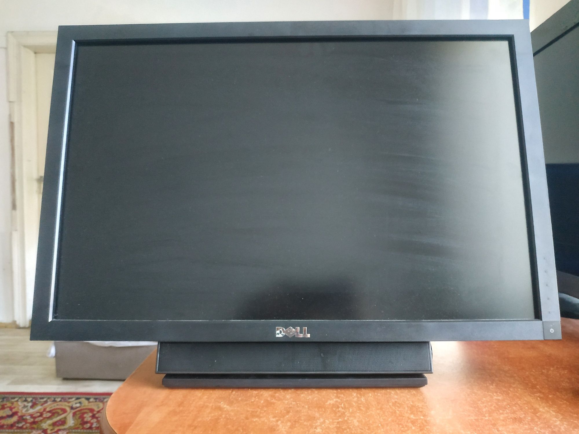 Monitor Dell 27" z soundbarem