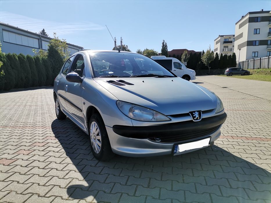 Peugeot 206. 1.1B