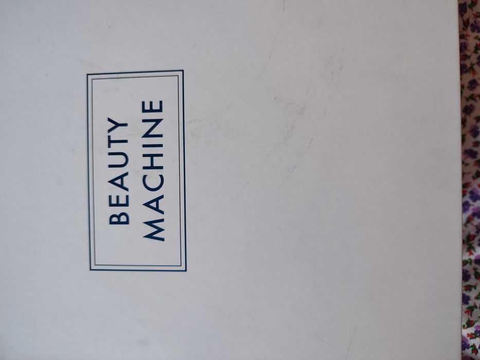 Массажер для підтяжки обличчя та омолодження шкіри