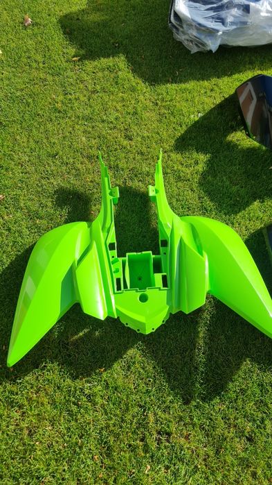 Nowe Plastiki Lucky Star 450 400 czarne przód tył