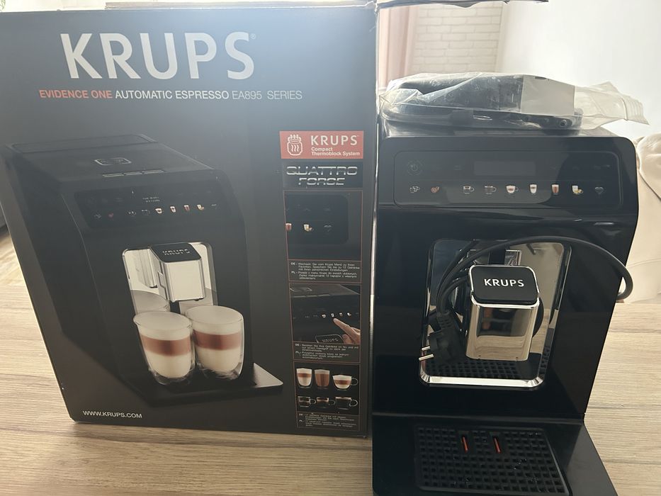 Ekspres Krups. EA895 Series