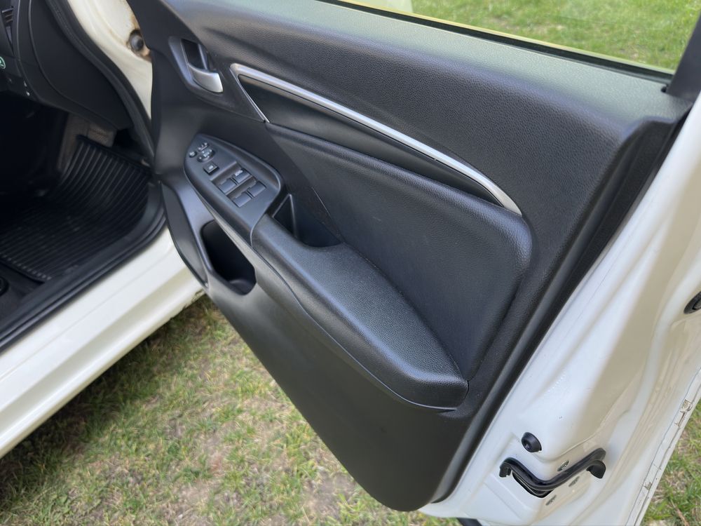 2017 Honda Fit 1.5 Hybrid