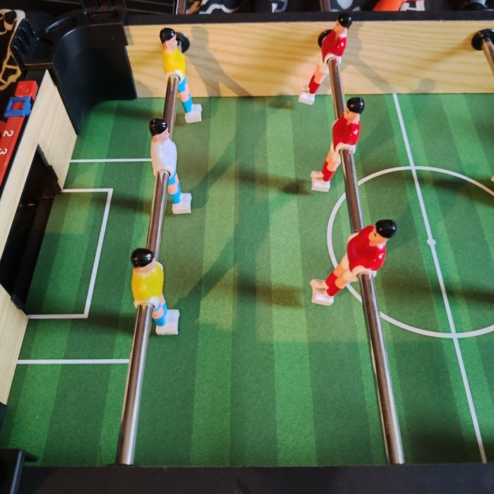 Настольный футбол, тенисс, аналог аэрохоккея