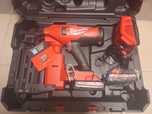 Nowy zszywacz do ogrodzeń Milwaukee m18ffus 302c