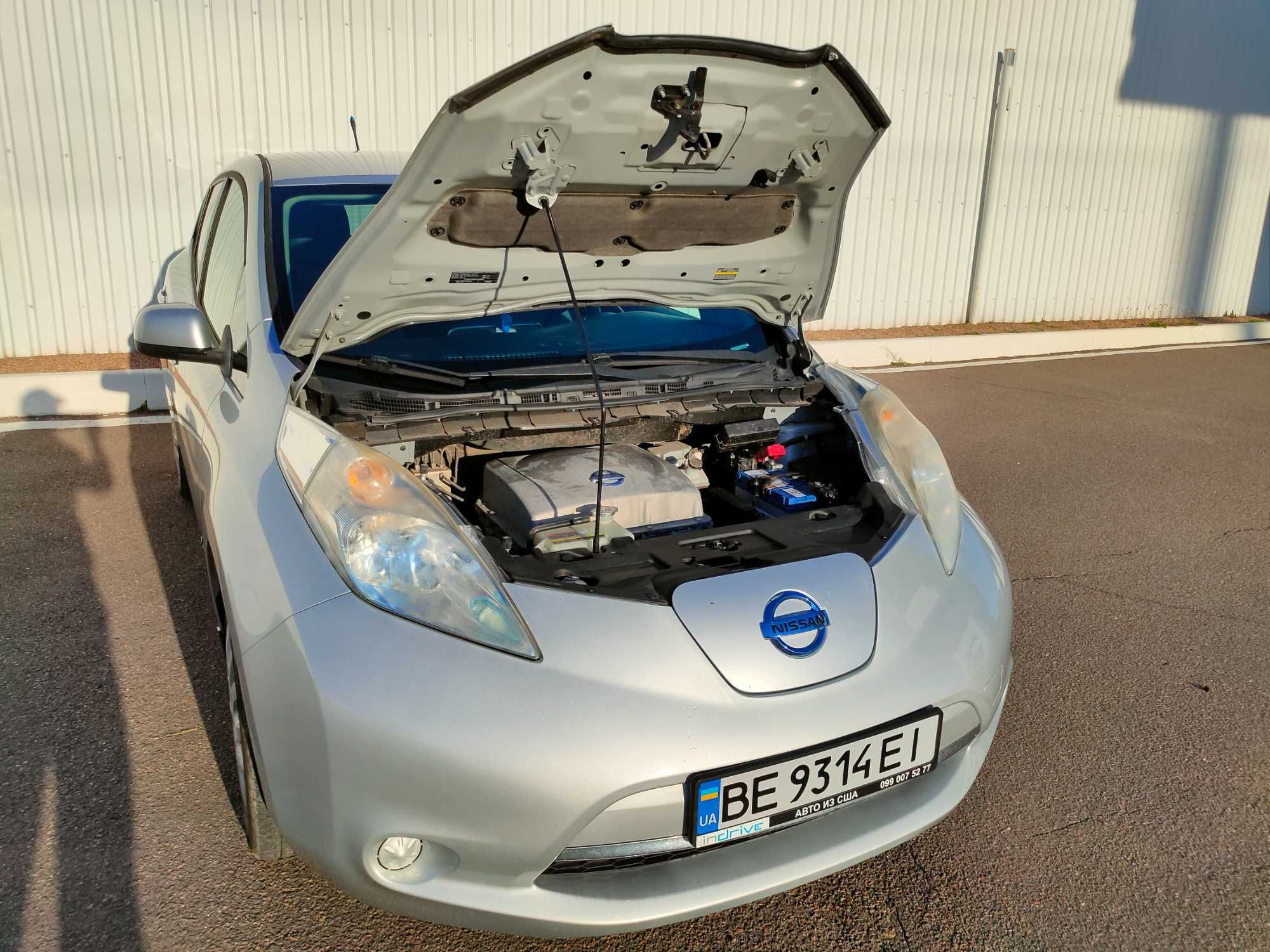 Nissan Leaf 2014