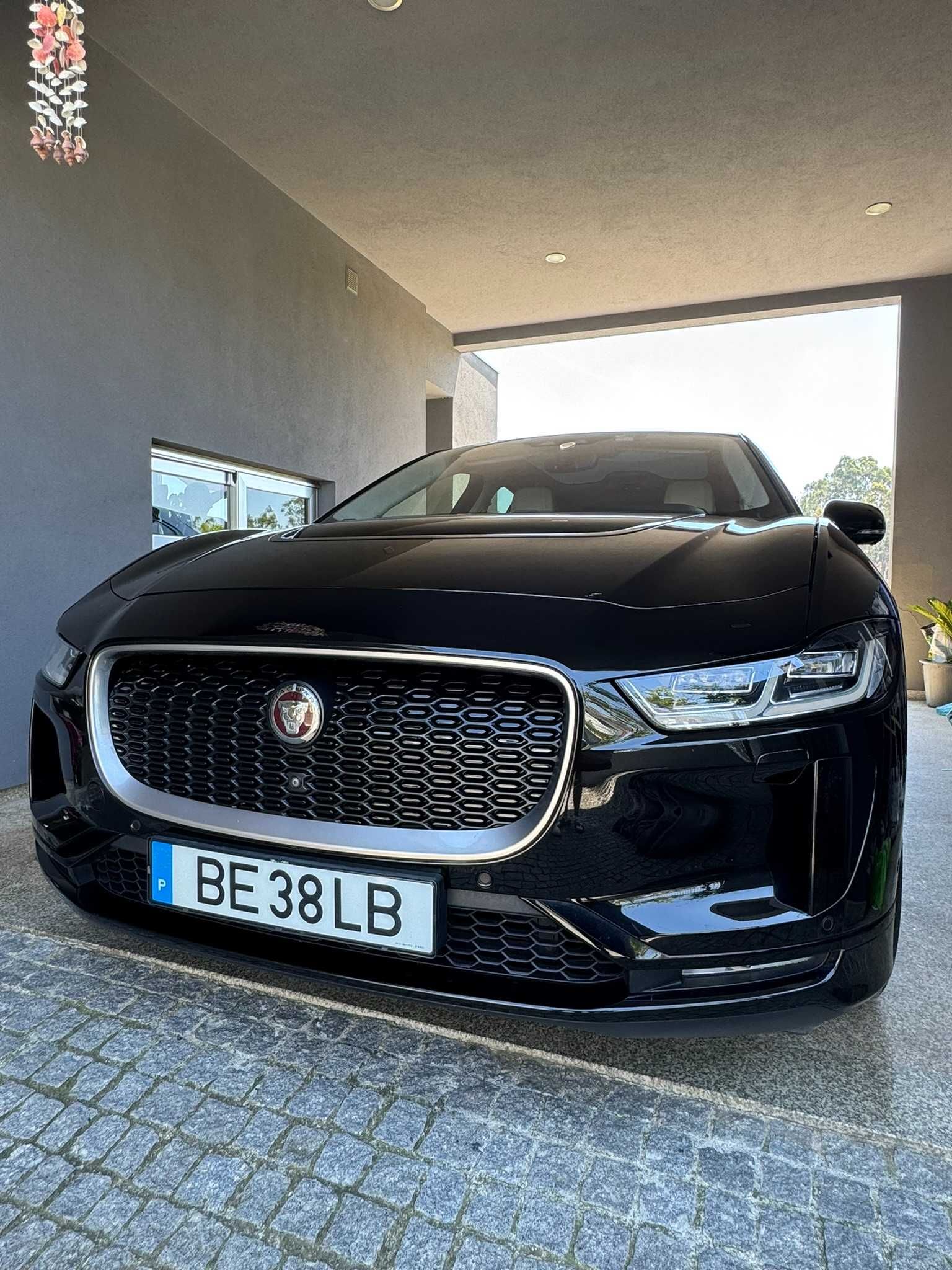 Jaguar I-Pace EV400 HSE