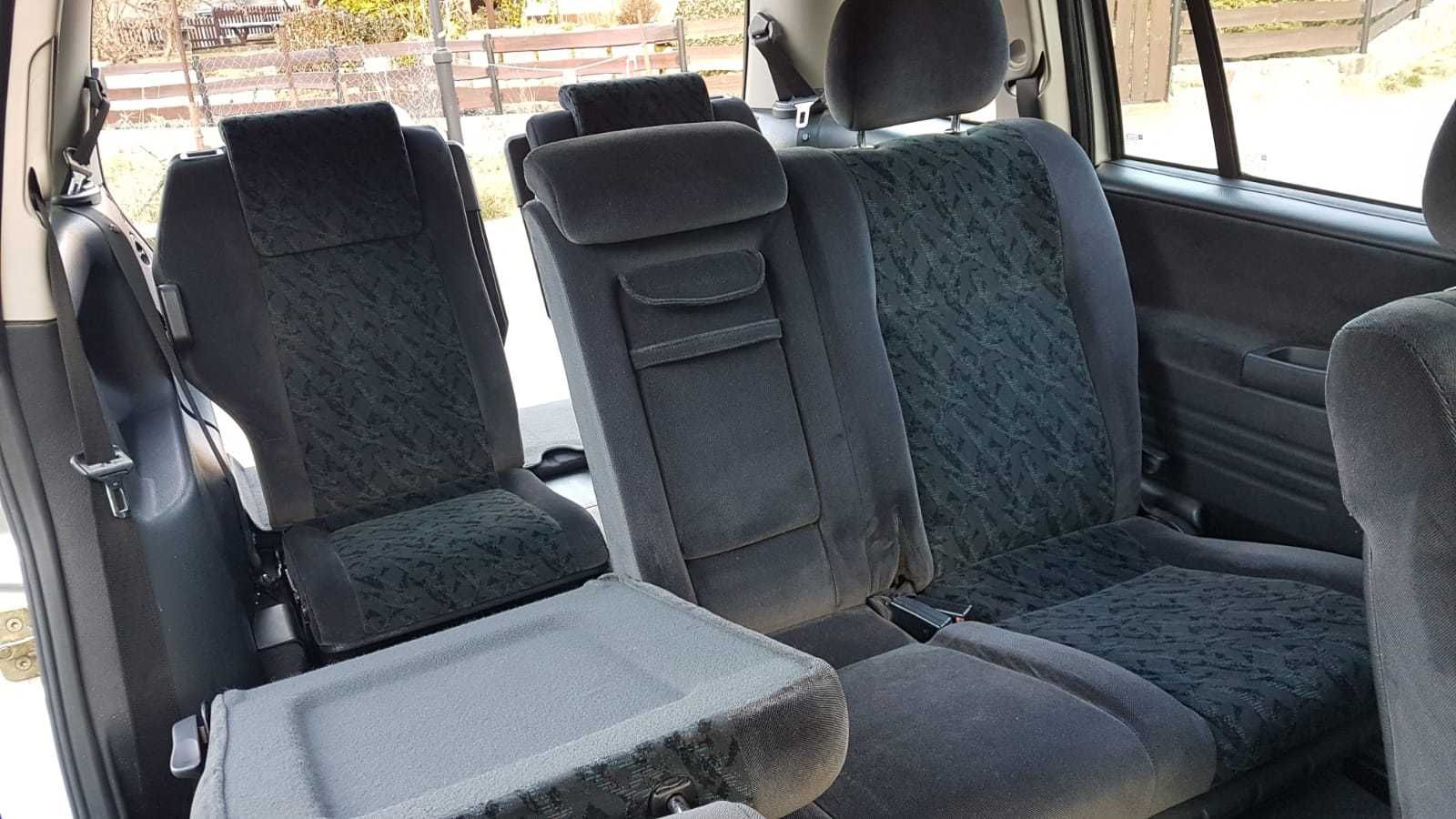 Samochód Opel Zafira