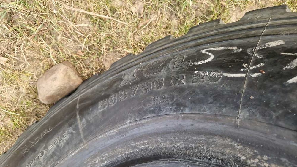 365/85r20 Michelin bieżnik 80%