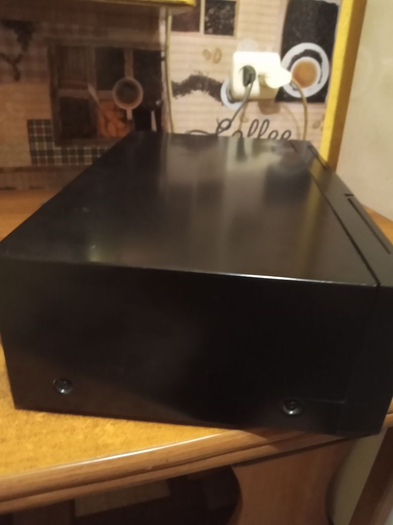 Продается 2 кассетная магнитофонная   дека SONY TC-WR730