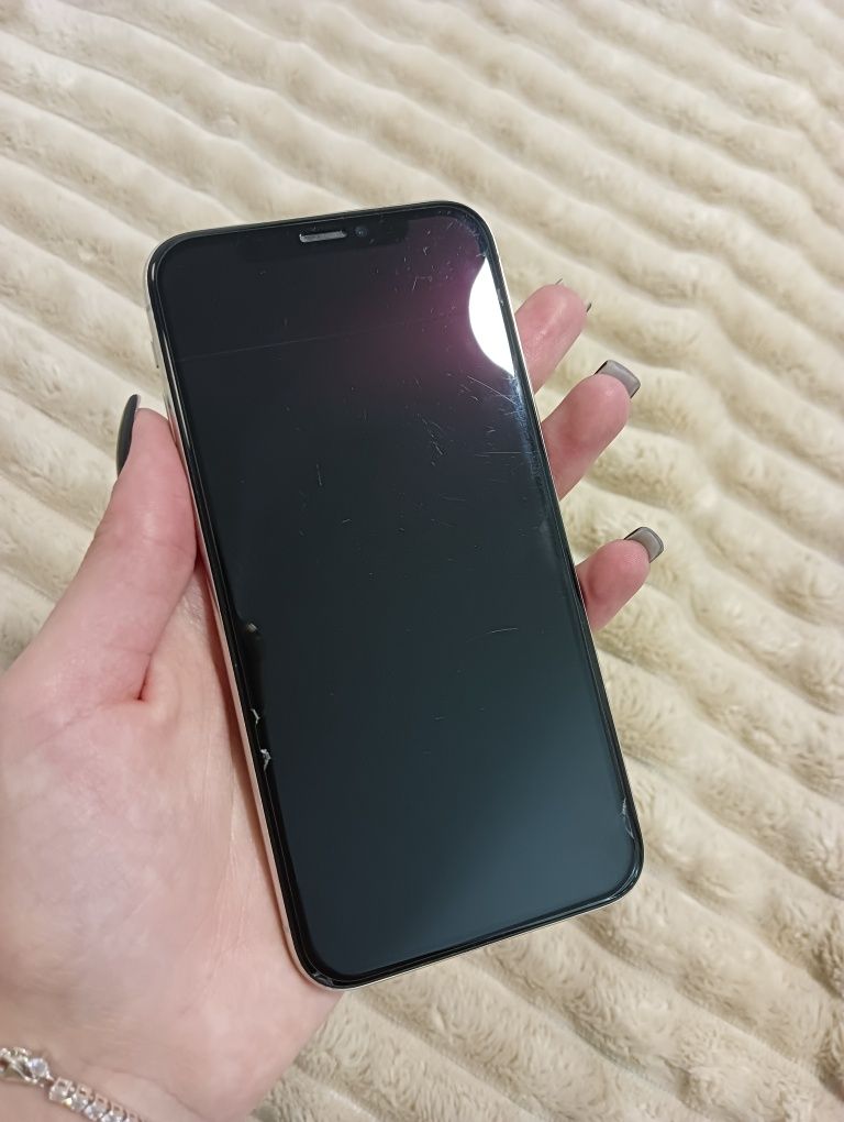 iPhone X білий б/у