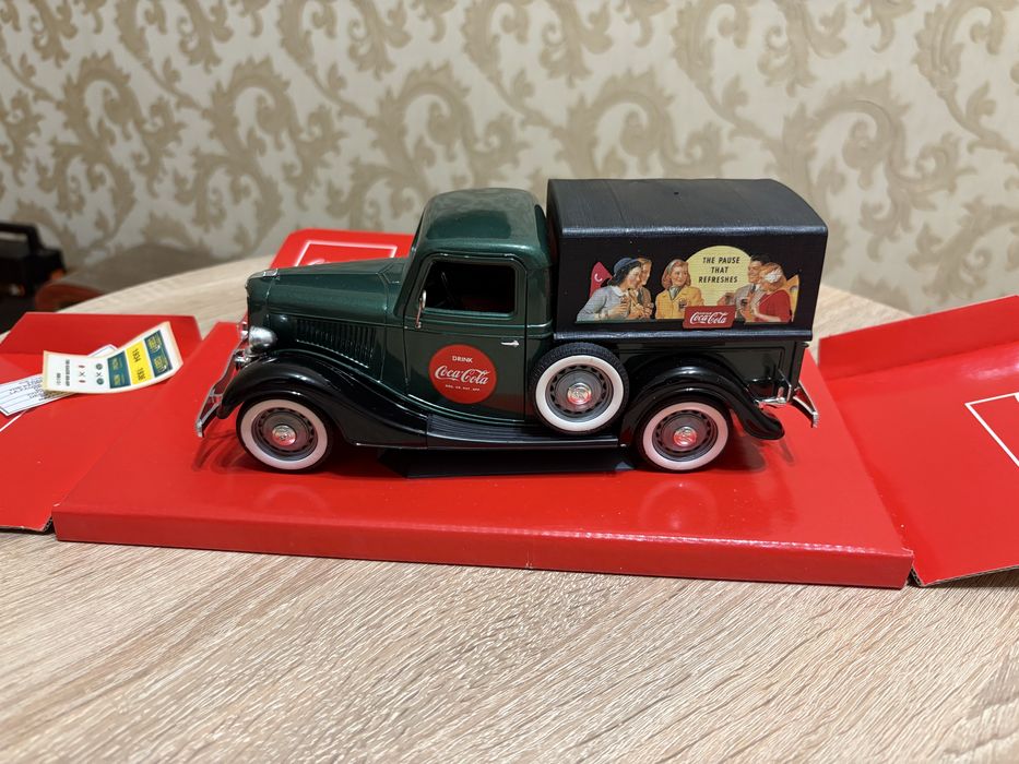 Винтажный грузовик машинка Coca Cola металлический