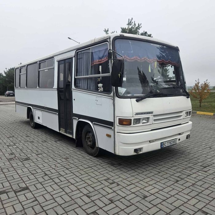 Mercedes Bens 0814 1991рік 31Місць