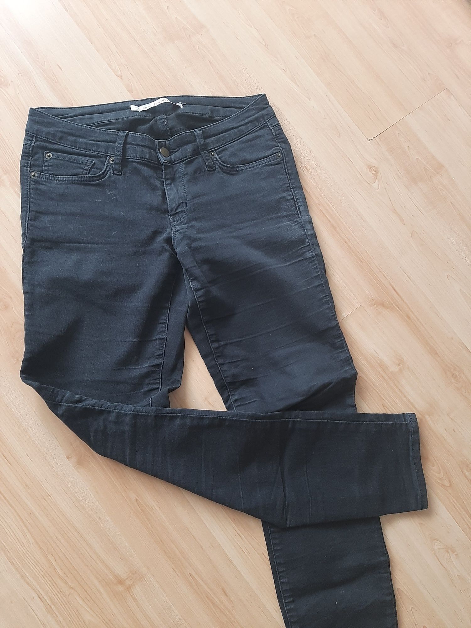 Spodnie damskie jeansowe 30