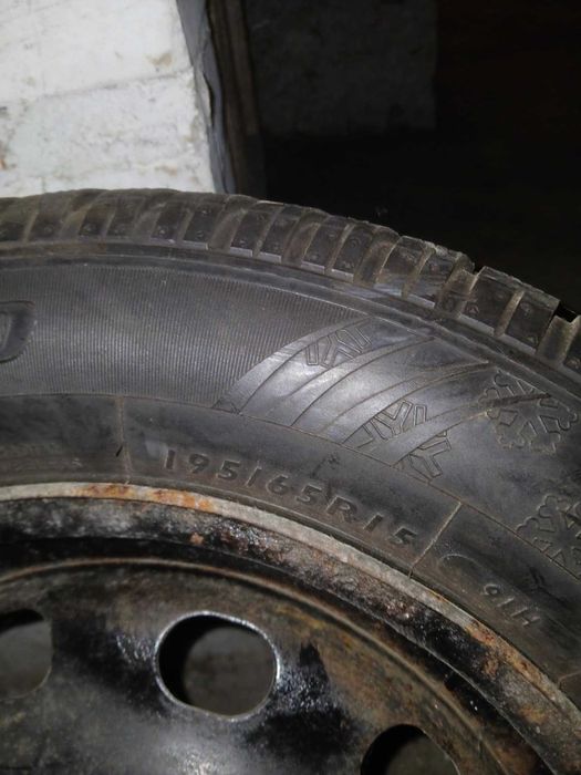 opona z felgą r15 195/65 zima