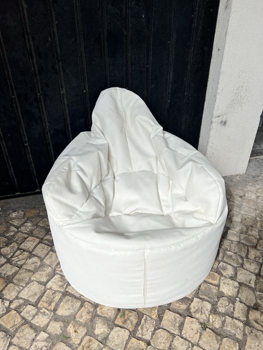 Puff branco 1 lugar