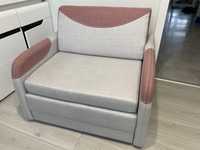 Fotel rozkładany z funkcją spania i pojemnikiem na pościel