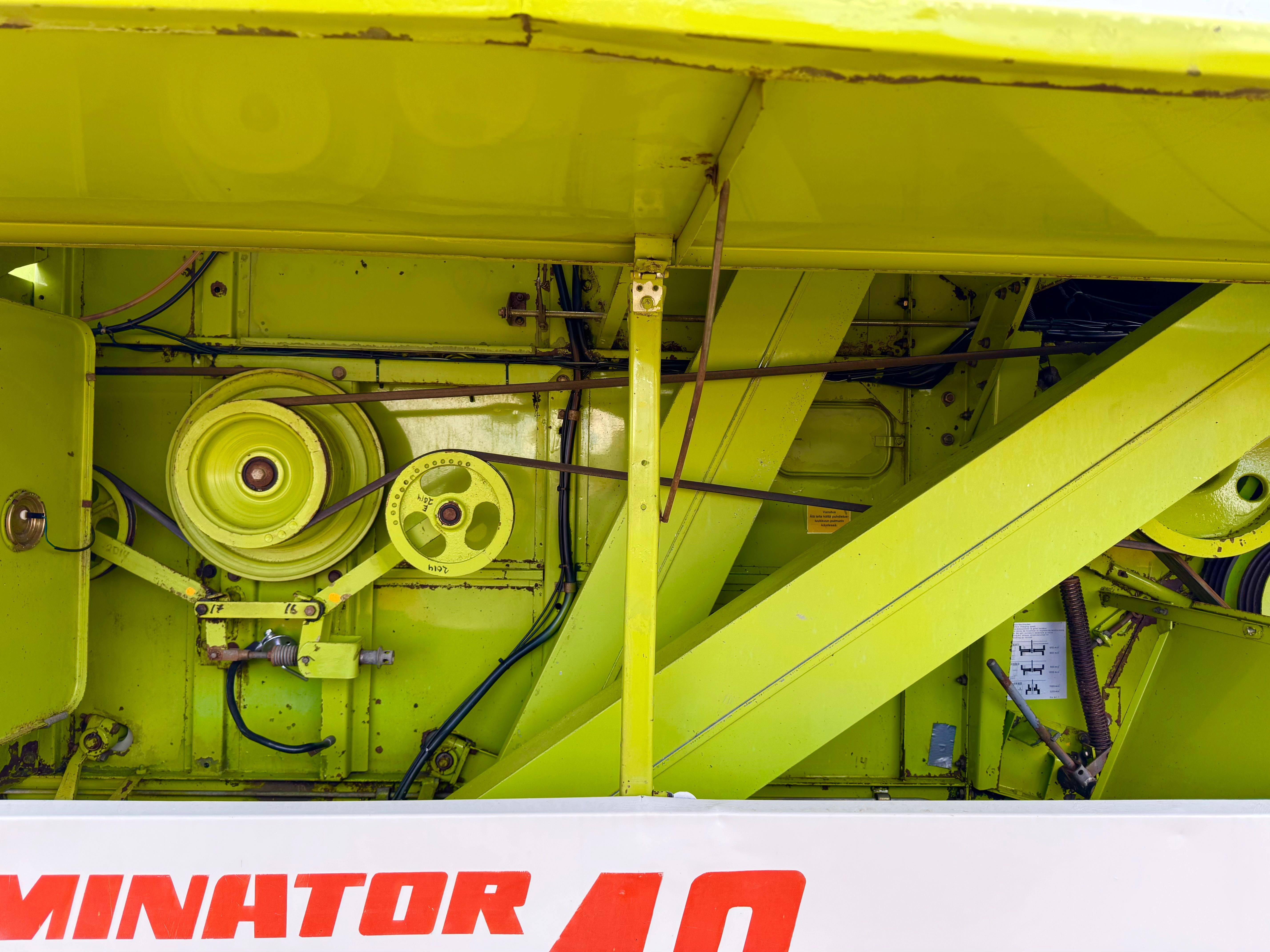 Зернозбиральний комбайн Claas Dominator 48