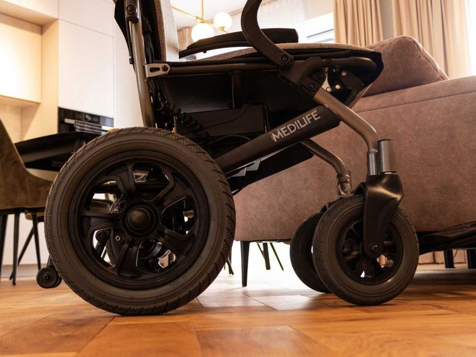 Darmowy ZA DARMO LEKKI  Wózek inwalidzki elektryczny MEDILIFE O2