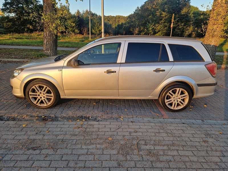 Opel Astra 1,7 cdti kombi bez dpf i dwumasy